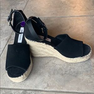 Steve Madden espadrille suede wedge sandal